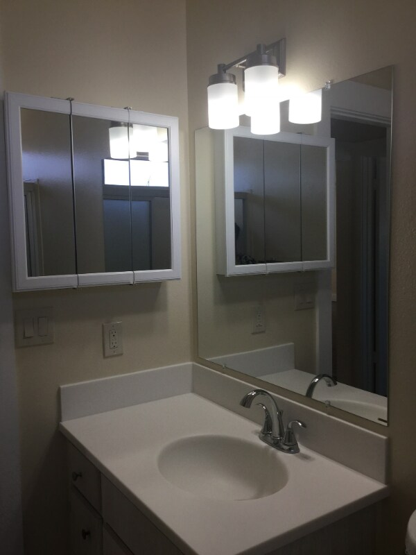 Building Photo - 853 Cherrywood Way