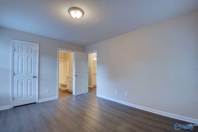 Building Photo - 120 Railroad Ridge Rd