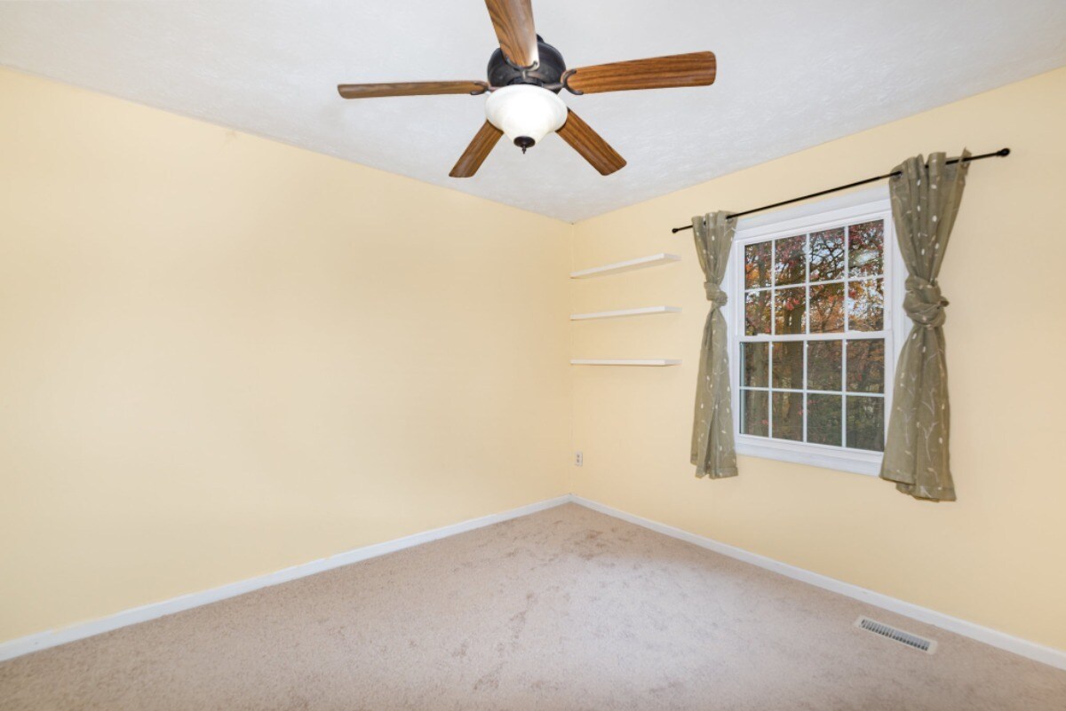 Building Photo - 1016 Chestnut Haven Ct