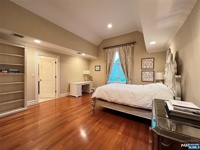 Building Photo - 22 Reiner Pl