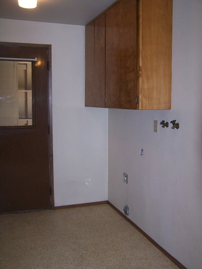 Building Photo - c511