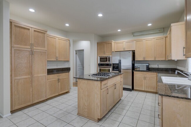 Building Photo - KLAHANIE Rental Home Available in August!