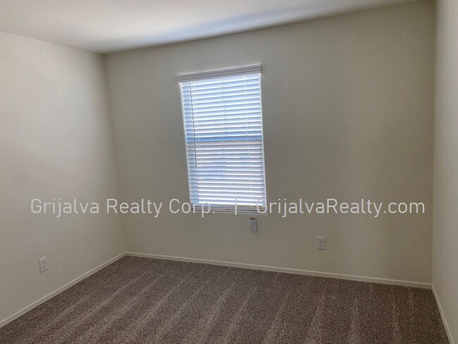 Building Photo - 4 Bed, 3 Bath House + Den + Loft in Gladden Farms * MOVE-IN SPECIAL* (Moore Rd/Tangerine Farms)