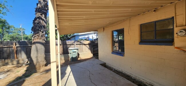 Building Photo - Charming 3 Bedroom, 1 Bathroom Available for Rent