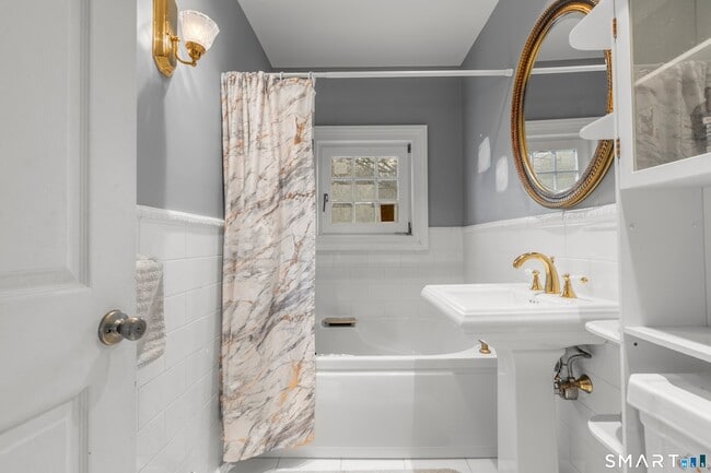 Building Photo - 38 Wooster Hts Rd