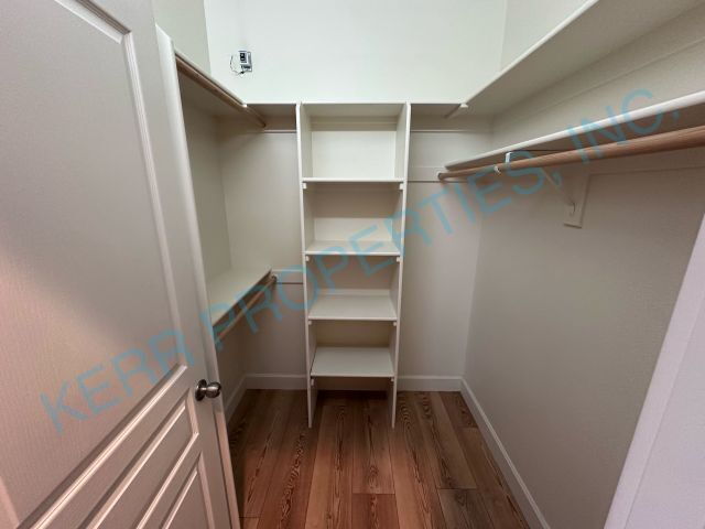 Building Photo - Spacious 4-Bedroom Retreat with 3.5 Baths in Happy Valley's Prime Location!