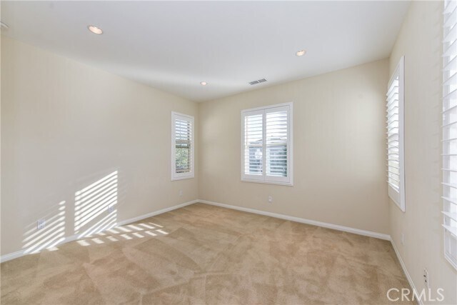 Building Photo - 67 Elmdale