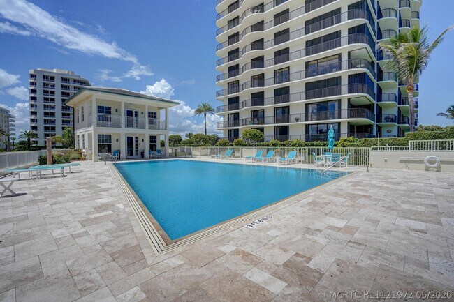 Building Photo - 400 S Beach Rd