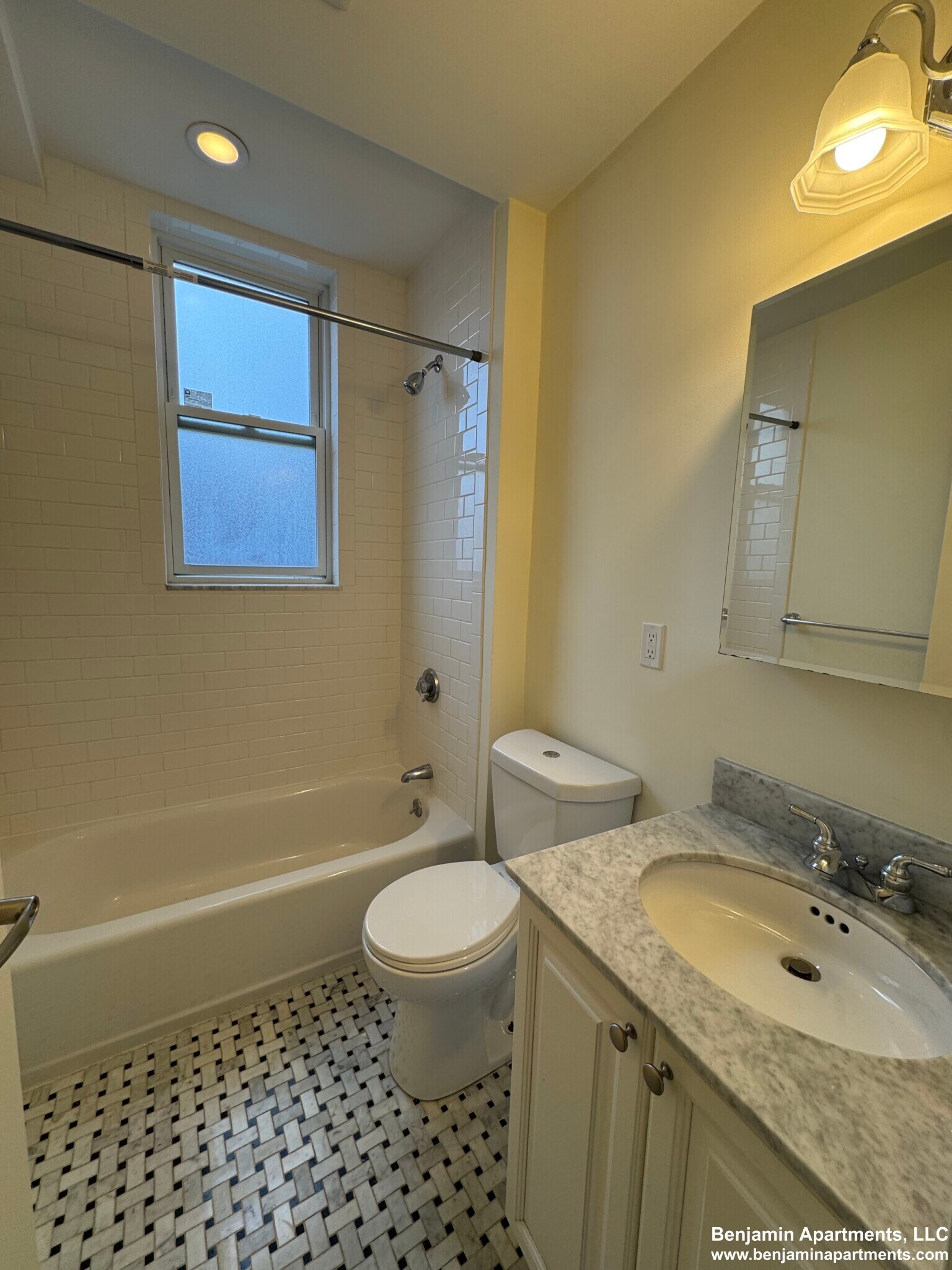 Building Photo - 11 Chauncy St