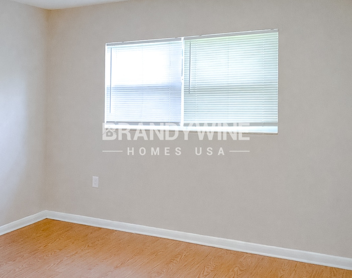 Building Photo - 2016 E Crenshaw St