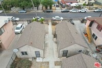Building Photo - 644 W 81st St