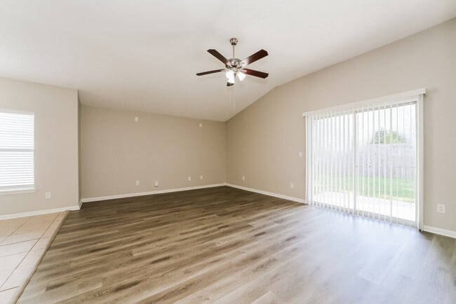 Building Photo - 12269 Gehrig Dr