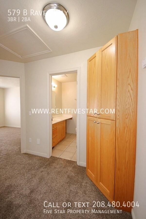 Building Photo - 579 Raven Way