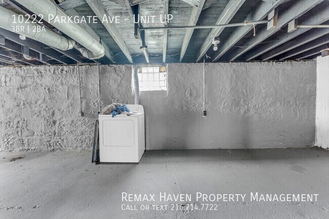 Building Photo - 10222 Parkgate Ave