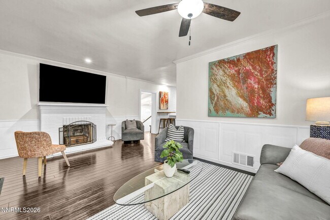 Building Photo - 574 Reno Ave