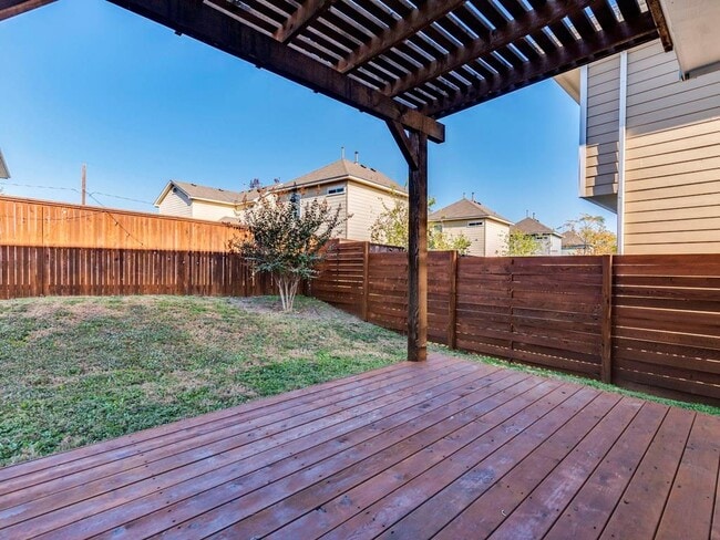 Building Photo - 2208 Capulet St