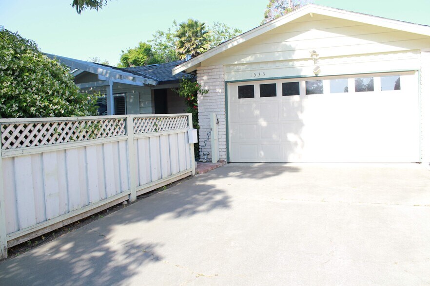 Building Photo - 1535 Clarita Ave