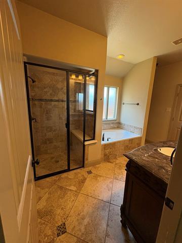 Building Photo - 3005 Waterfall Dr