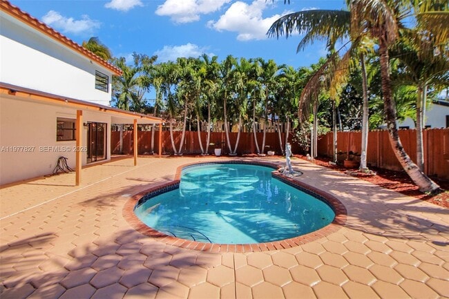 Building Photo - 10031 SW 147th Pl