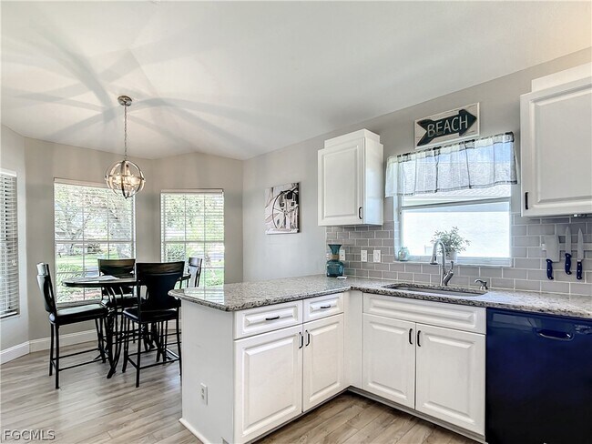 Building Photo - 13633 Admiral Ct