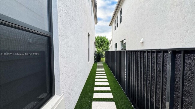 Building Photo - 9735 W 34th Ct