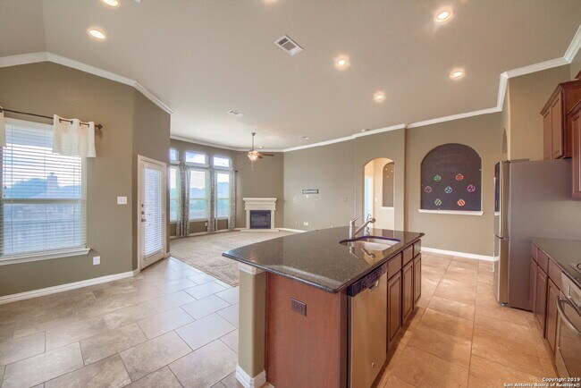 Building Photo - Gorgeous home in the elegant Stillwater Ranch Subdivision is available for immediate move-in.