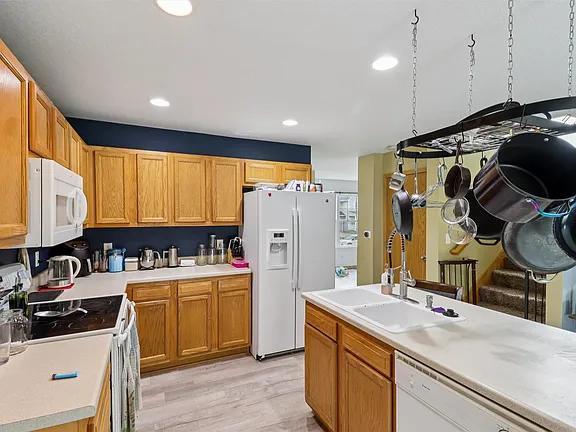 Building Photo - 4103 SW Westview Dr