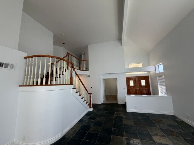 Building Photo - 608 Allegro Ct