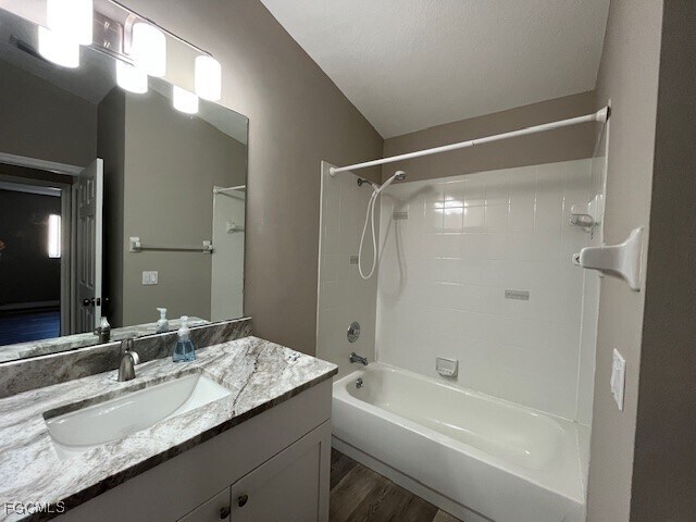 Building Photo - 2149 SE 10th Ave