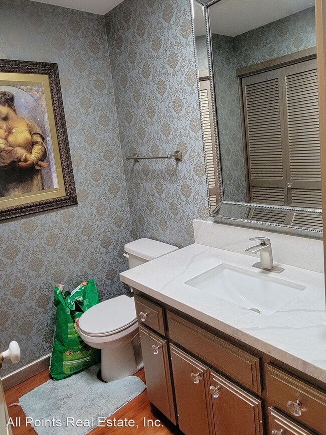 Building Photo - 2 br, 2.5 bath House - 4740 ARIZONA STREET #3