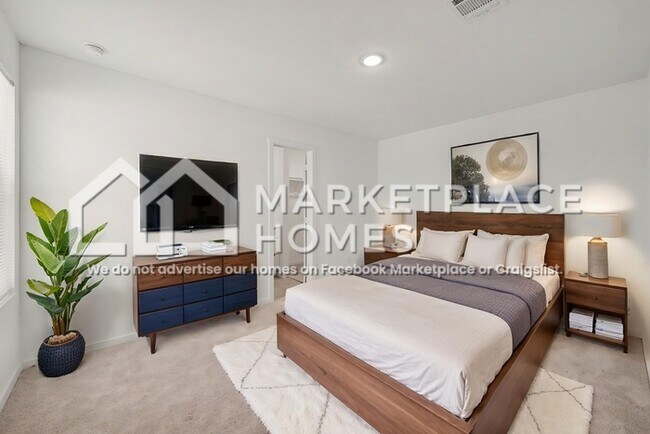 Building Photo - 7643 Varo Gln