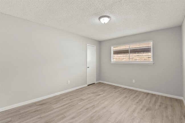 Building Photo - 16310 Cavendish Dr