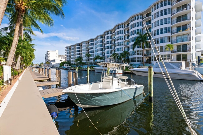 Building Photo - 3016 NE 49th St