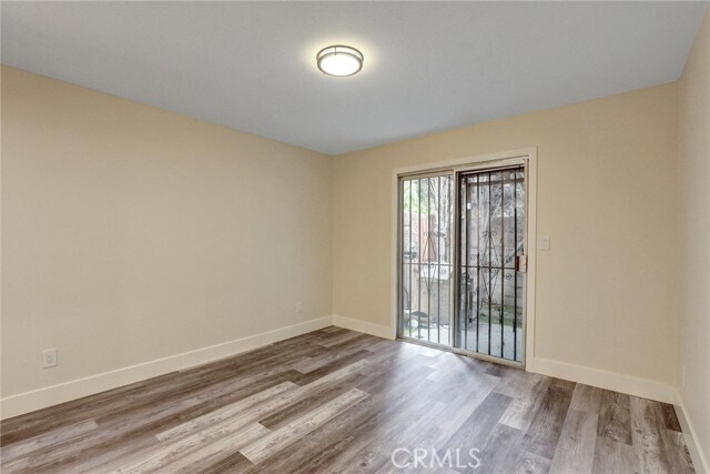 Building Photo - 402 E Glendale Dr