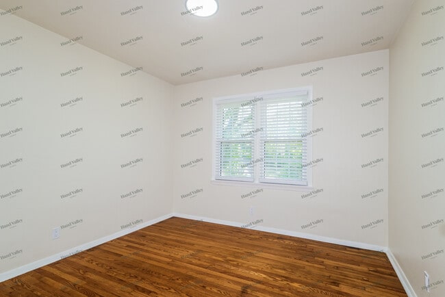 Building Photo - 6515 Heintz Rd