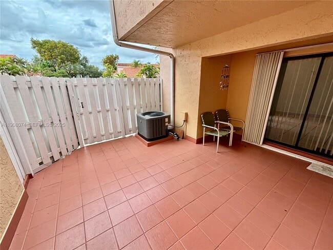 Building Photo - 11820 SW 80th St