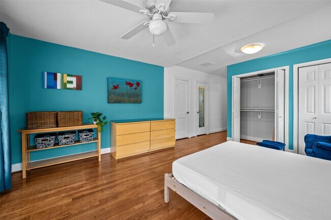 Building Photo - 2311 Addison Rd
