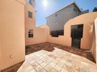 Building Photo - Spacious 3 bedroom condo