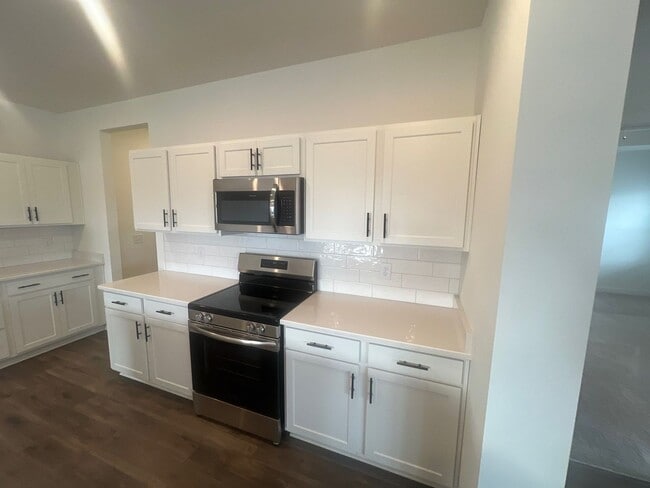 Building Photo - 312 Traywick Pl