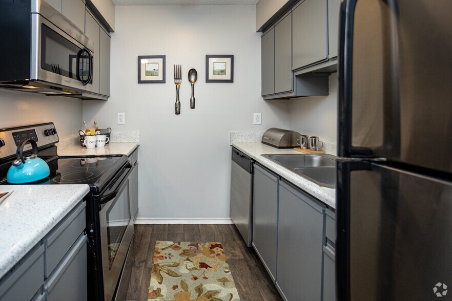 2 BR, 2 BA - Kirkwood - Elements of Chattanooga