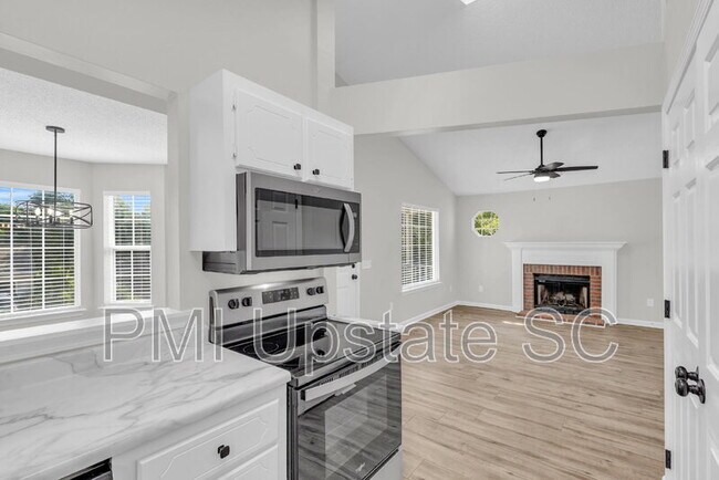 Building Photo - 244 Oak Valley Dr