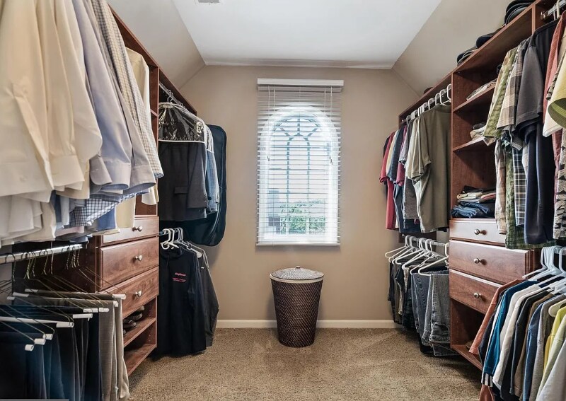 Building Photo - 25443 Kinsale Pl