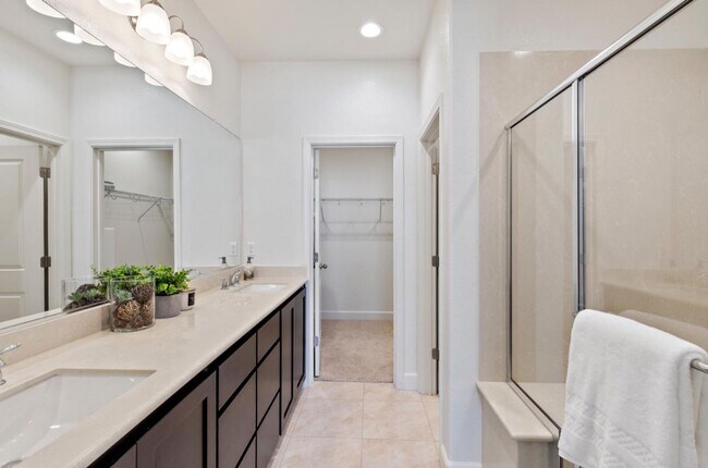 Building Photo - 118 Maidenhair Ter