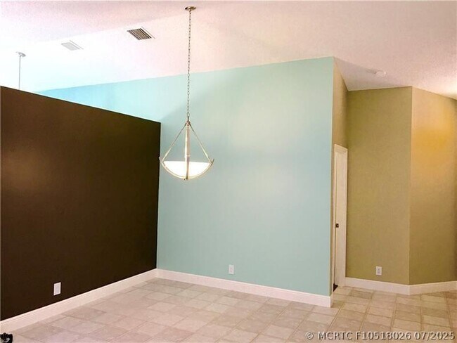 Building Photo - 9821 Red Heart Ln