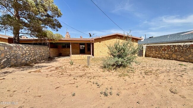 Building Photo - 4705 Frankfort Ave