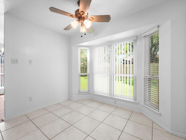 Building Photo - 16311 Salinas Ln