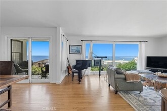 Building Photo - 202 W Manchester Ave