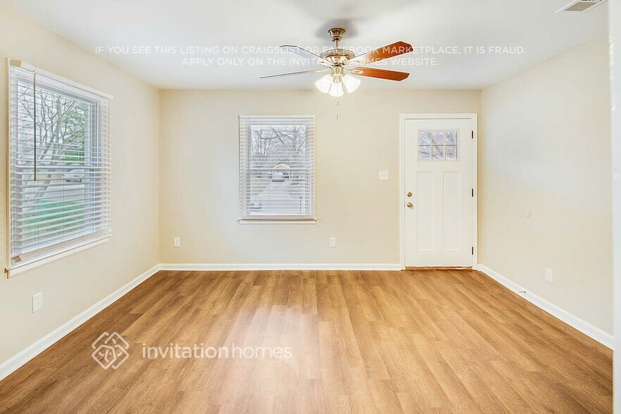 Building Photo - 9924 Starwood Dr