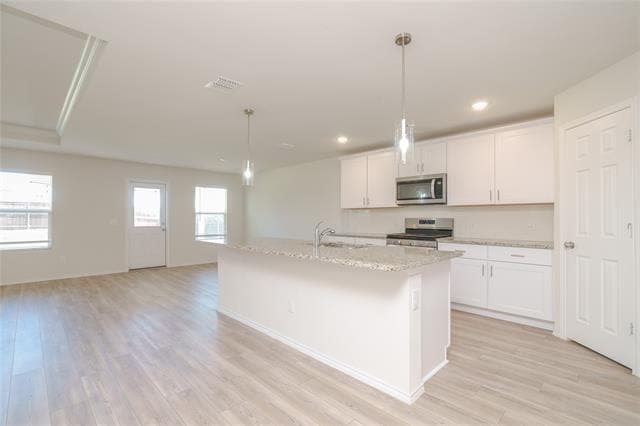 Building Photo - 820 Forestdale Ct