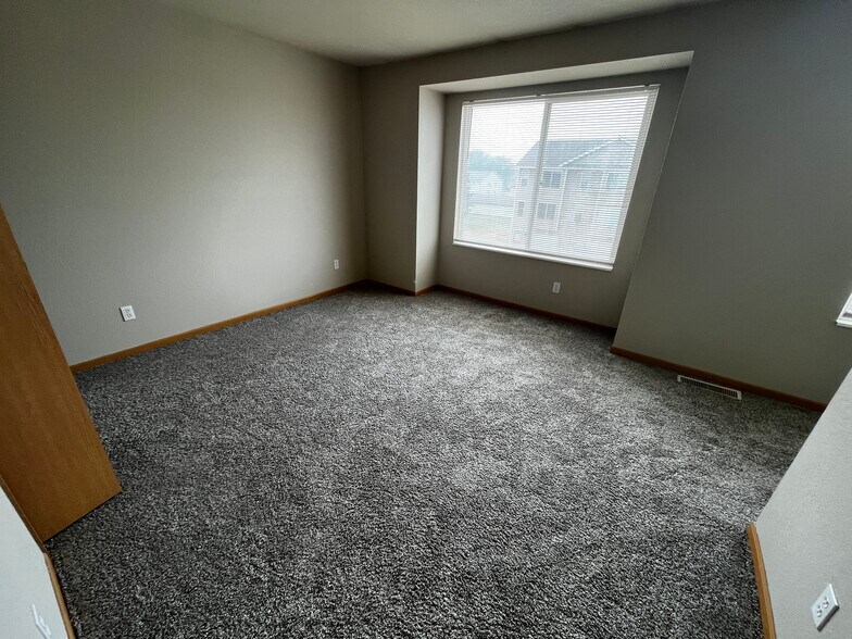 Building Photo - 363 Harbor Town Ct